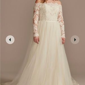 DB STUDIO lace applique off shoulder wedding dress